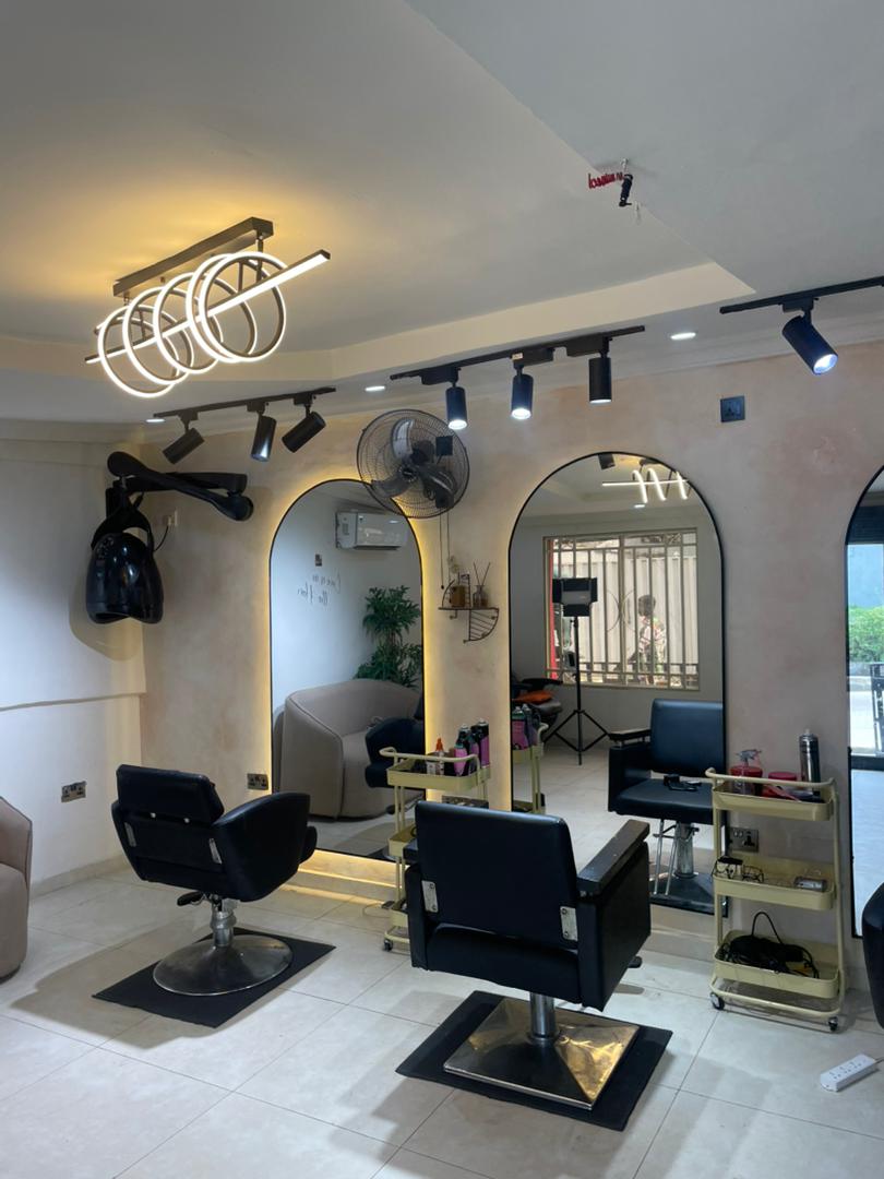 peerless beauty studio
