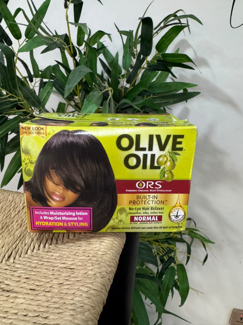 ORS Olive Oil Built-In Protection No-Lye Hair Relaxer Kit — Normal